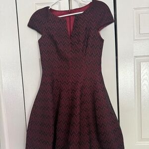 Burgundy Laundry by Shelli Segal cocktail dress size 2